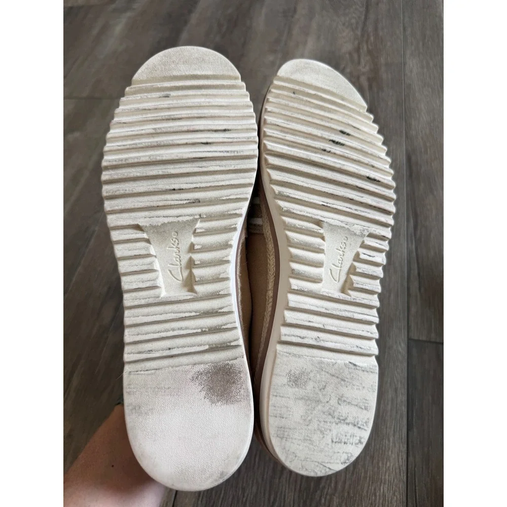 Clarks Collection Womens 10 Tan White Striped Canvas Suede Slip On Loafers